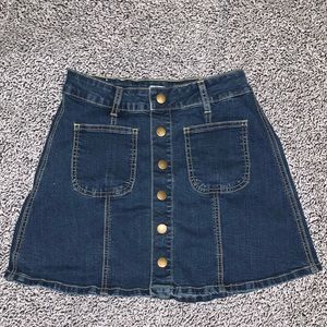 cute skirt!